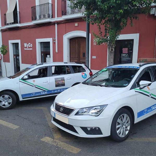 Radio Taxi Mérida taxis blancos
